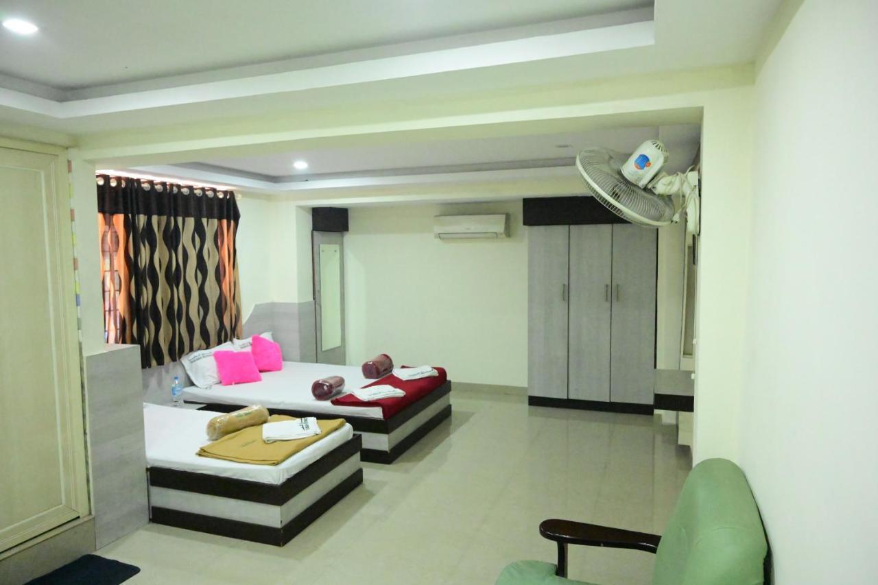 ホテルThaibah Residency Kottakkal エクステリア 写真