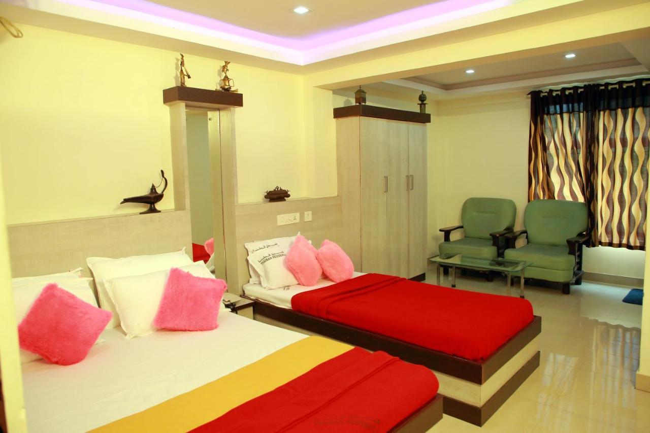 ホテルThaibah Residency Kottakkal エクステリア 写真
